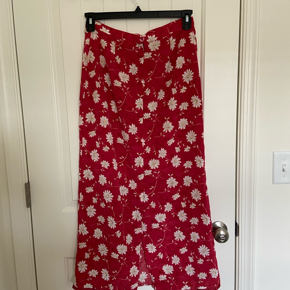 Vintage Christopher & Banks women’s red tan floral polyester zip maxi skirt 6 - Picture 4 of 8